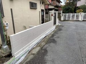 東京都杉並区S様邸　外構工事　雨漏り修繕・新規フェンス設置・塀の塗装