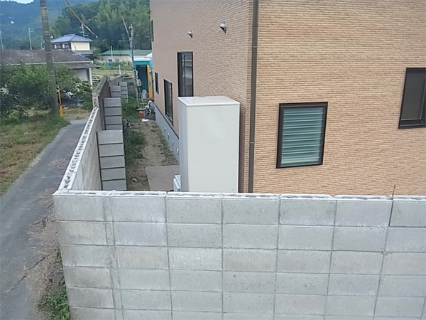 ブロック塀の劣化、どうする？修繕のタイミングをご紹介！(5)